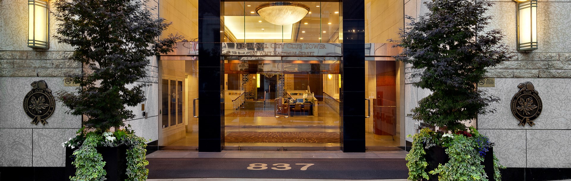 Auberge Vancouver Hotel