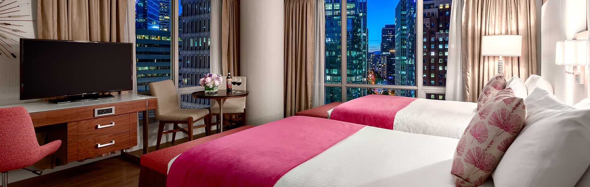 Auberge Vancouver Hotel